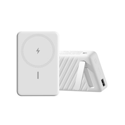 İyi bir fiyat. Kablosuz PowerBank Hızlı Şarj 5000mAh 10W Siyah Manyetik Şarj Aracı Yangın geçirmez ABS PC çevrimiçi