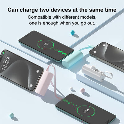 İyi bir fiyat. 5V / 2A Siyah Hediye Güç Bankası, Mobil Plug Güç Bankası OEM ODM Servisi çevrimiçi
